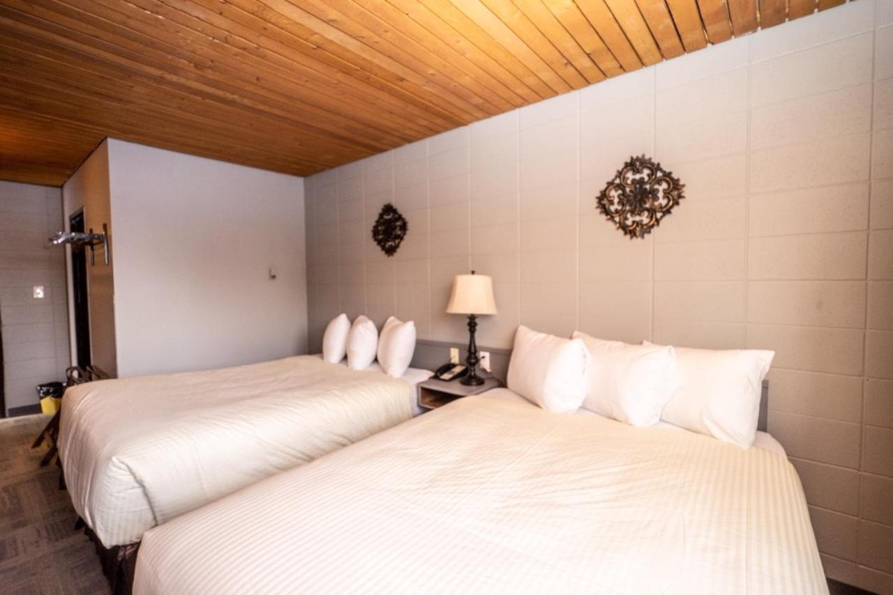 Vegreville Garden Inn Dış mekan fotoğraf