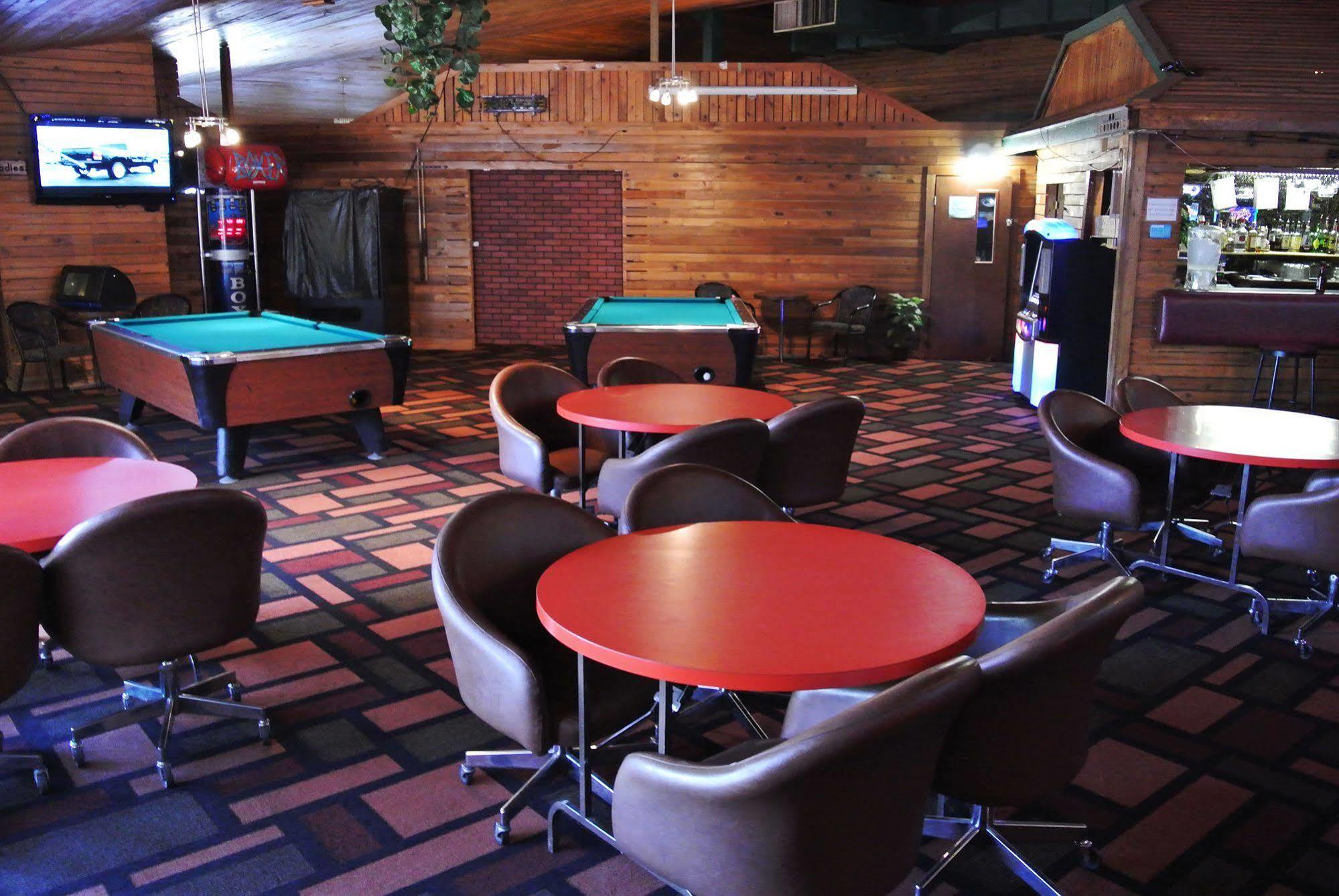 Vegreville Garden Inn Dış mekan fotoğraf